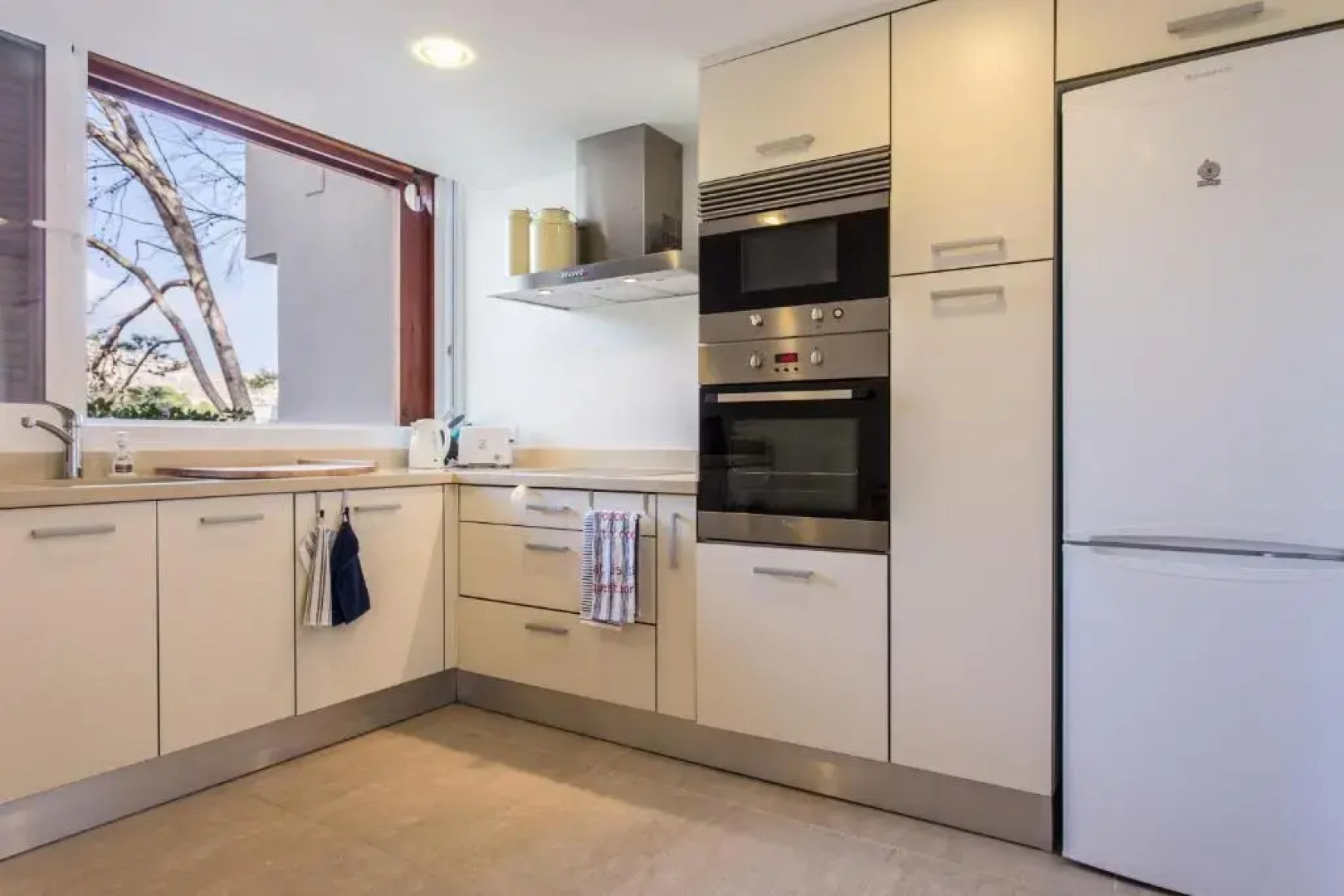 The Charmy Villa Can Botana 8