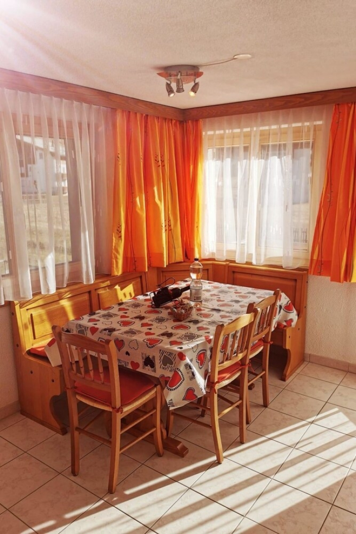 Falke Saas-balen in Saas-balen