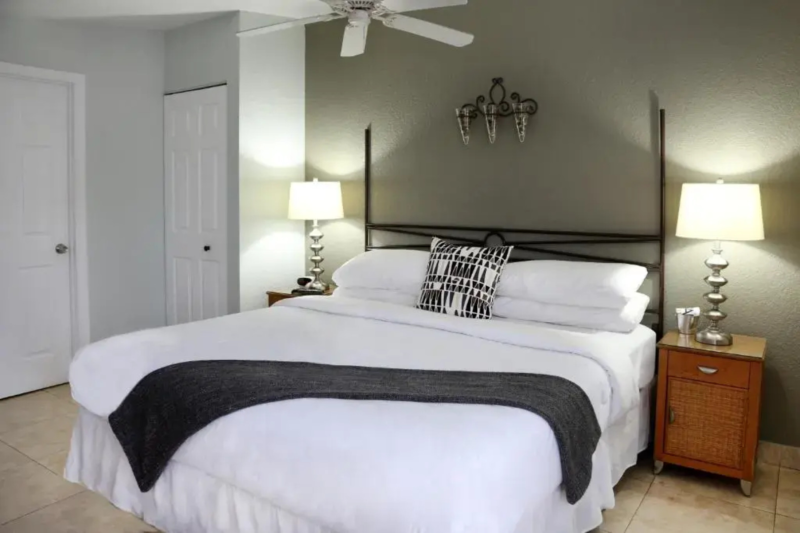 The Cabanas Guesthouse & Spa 