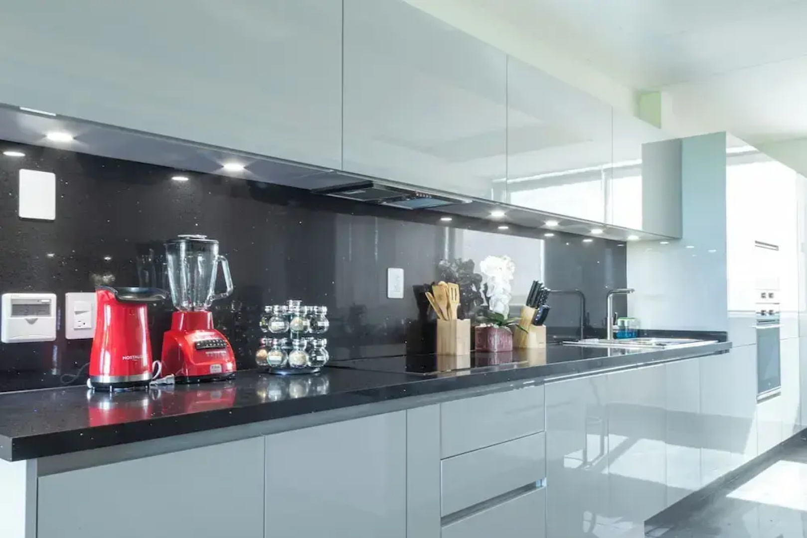 Amazing Top Floor Apartments BBQ Pool Sea View Jungle View