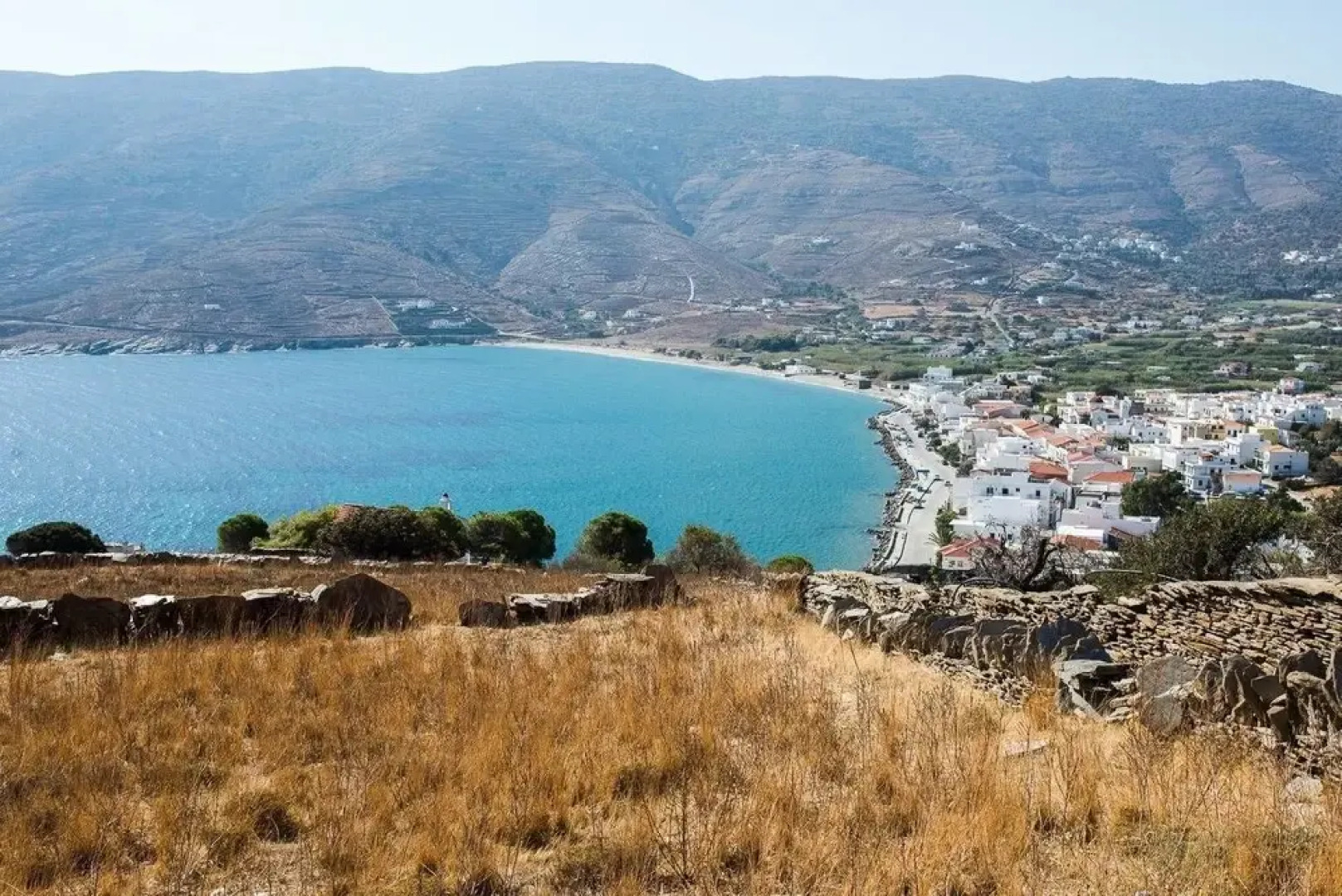 "Aura" apt in Stone Tower 1690 • Andros