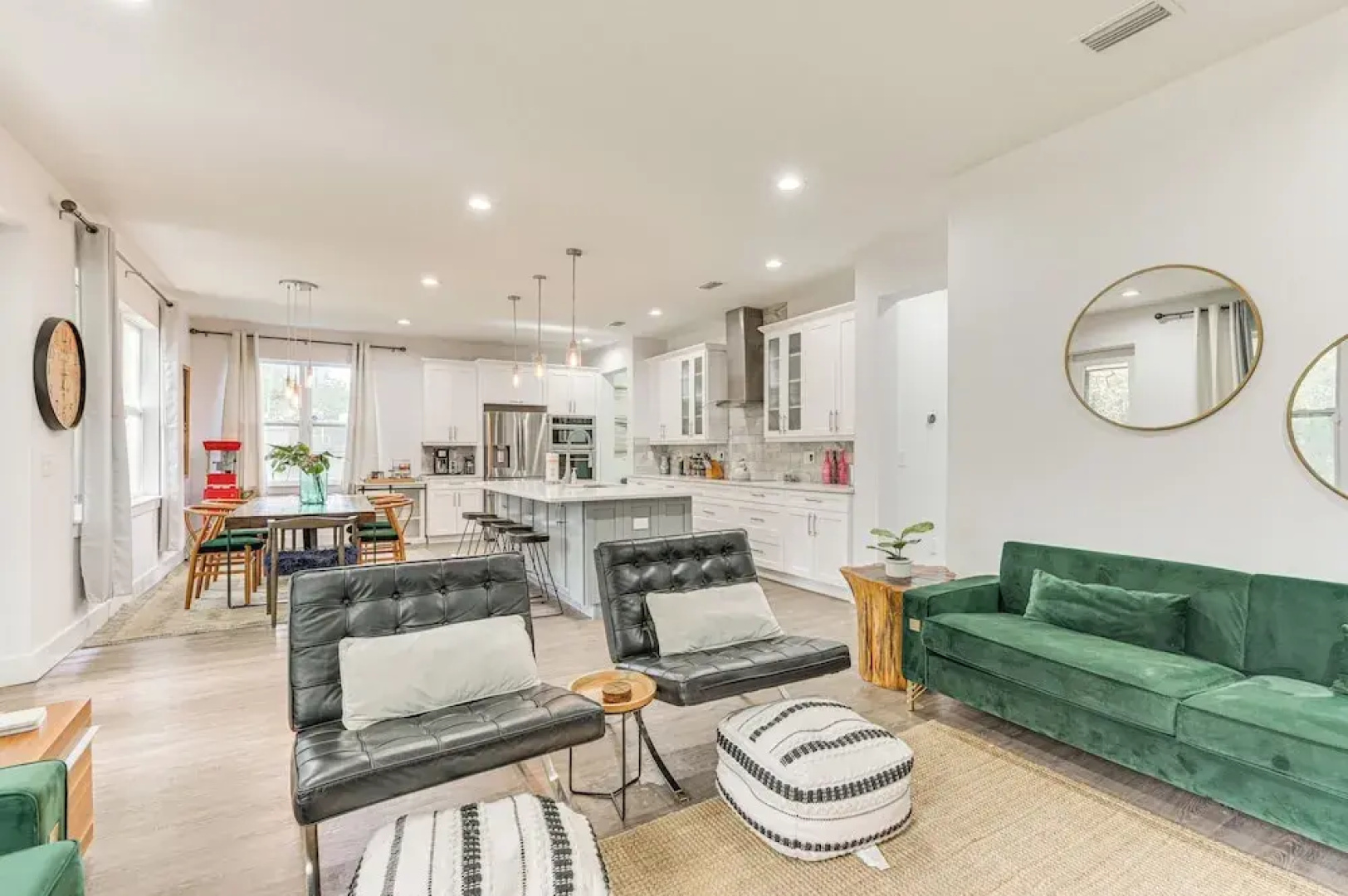 3 Mi to Usf: Dog-friendly Home w/ Large Yard