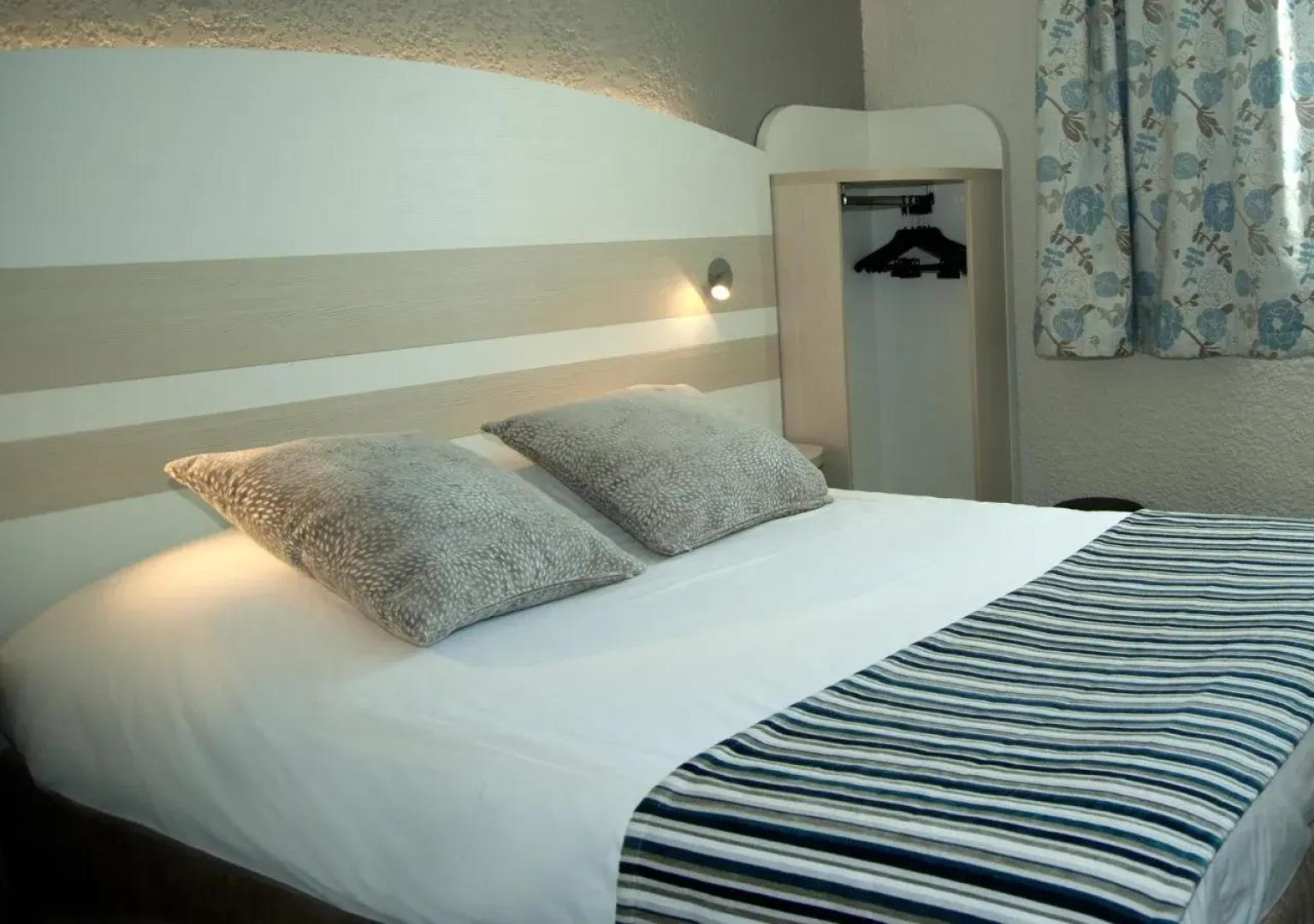 Kyriad & Kyriad Direct Auxerre Appoigny Komplex