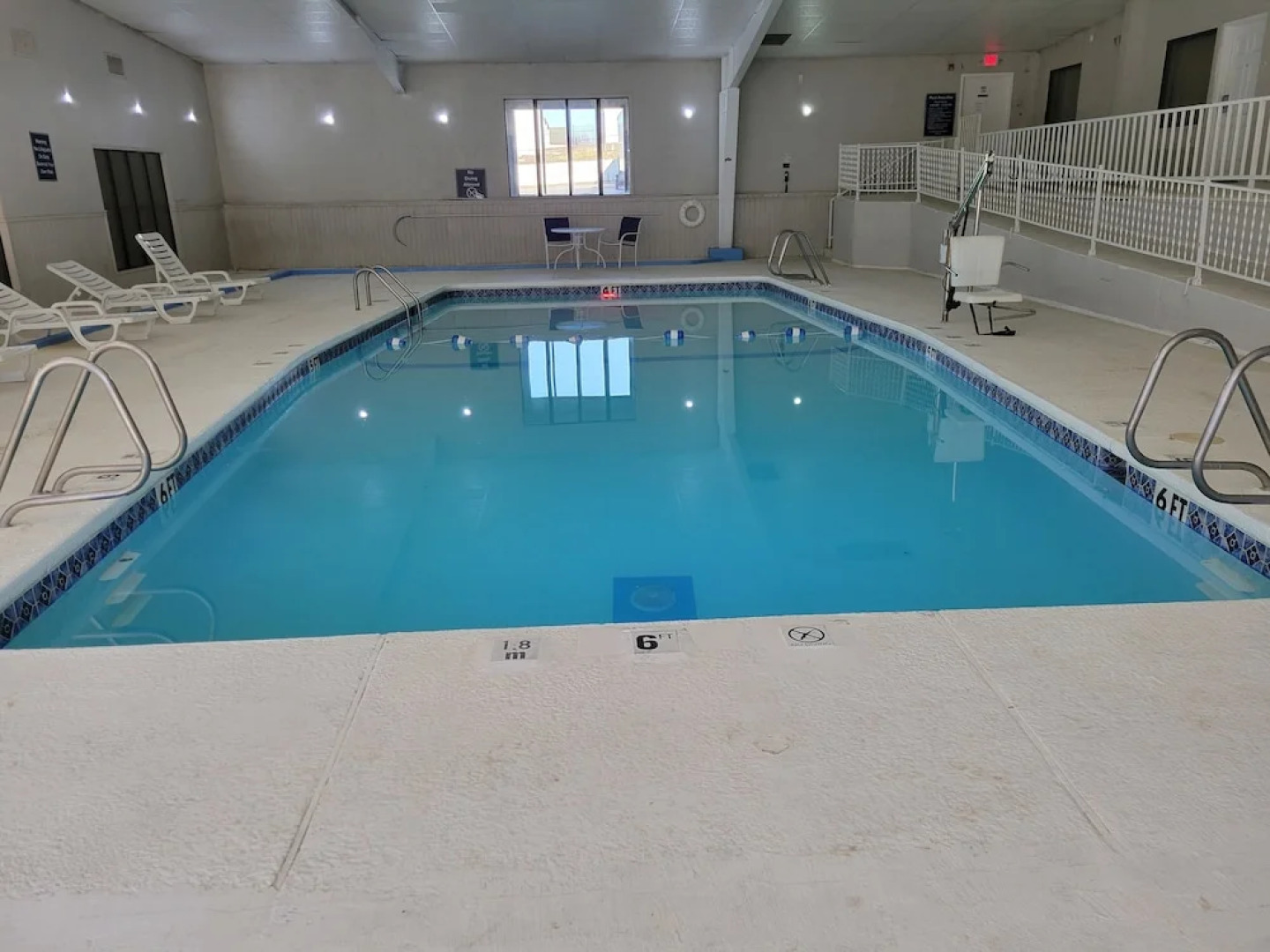 Days Inn & Suites By Wyndham Bartlesville