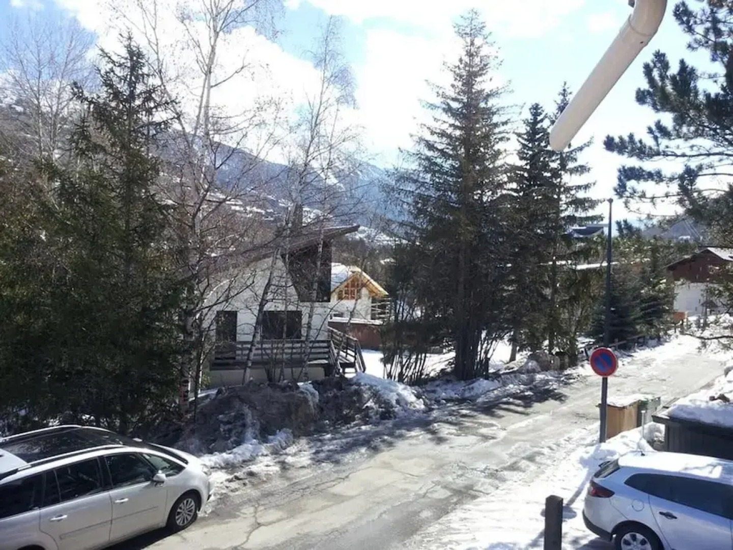 Apartment With 3 Bedrooms In La Salle Les Alpes With Enclosed Garden And Wifi
