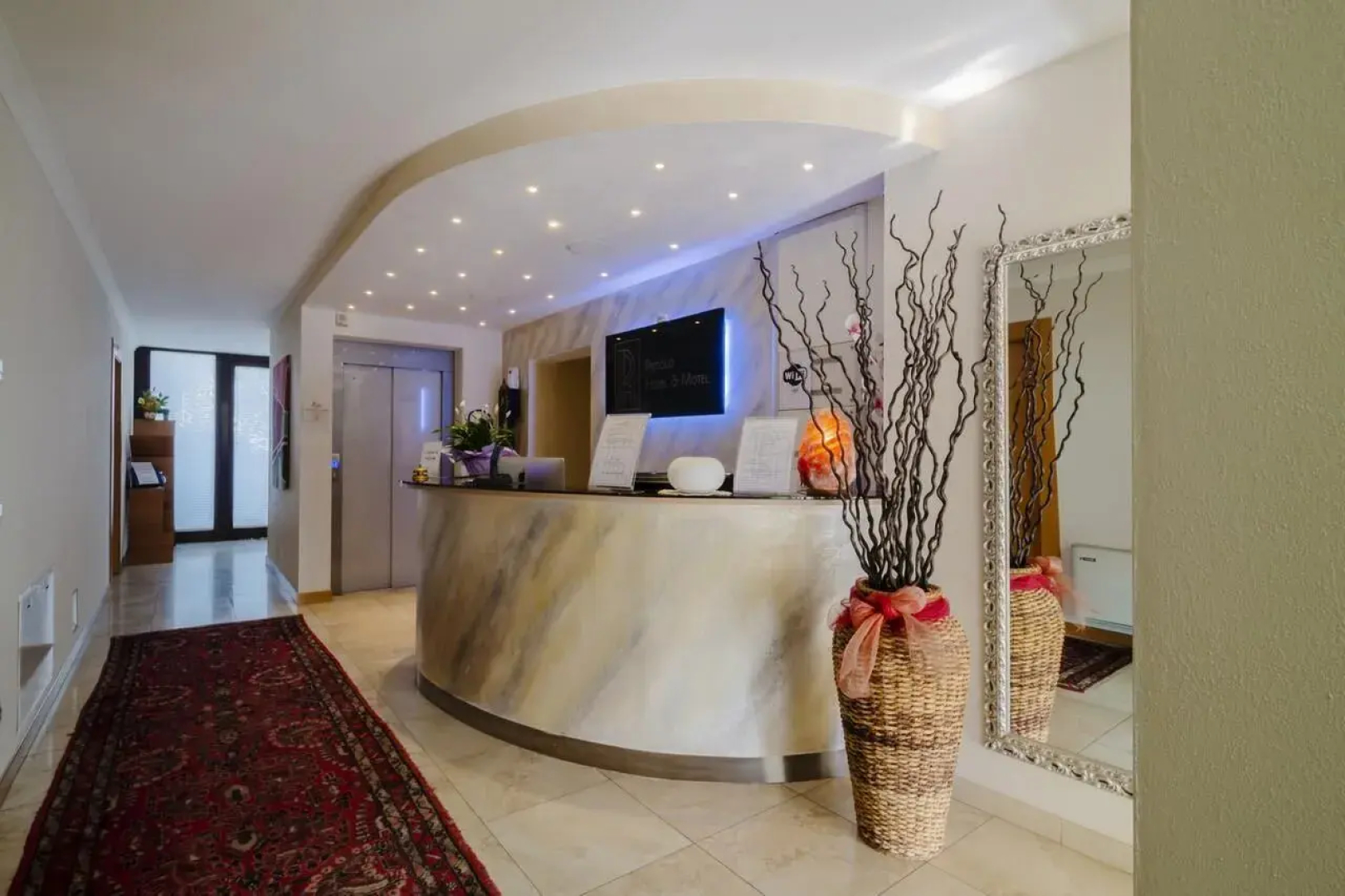 Piccolo Hotel