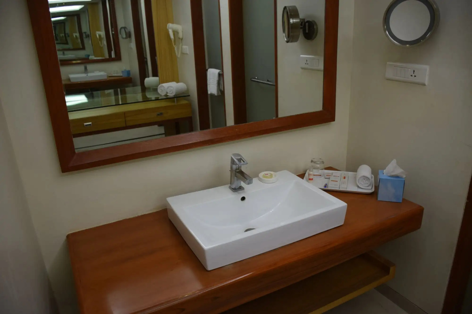 St Laurn - The Spiritual Resort