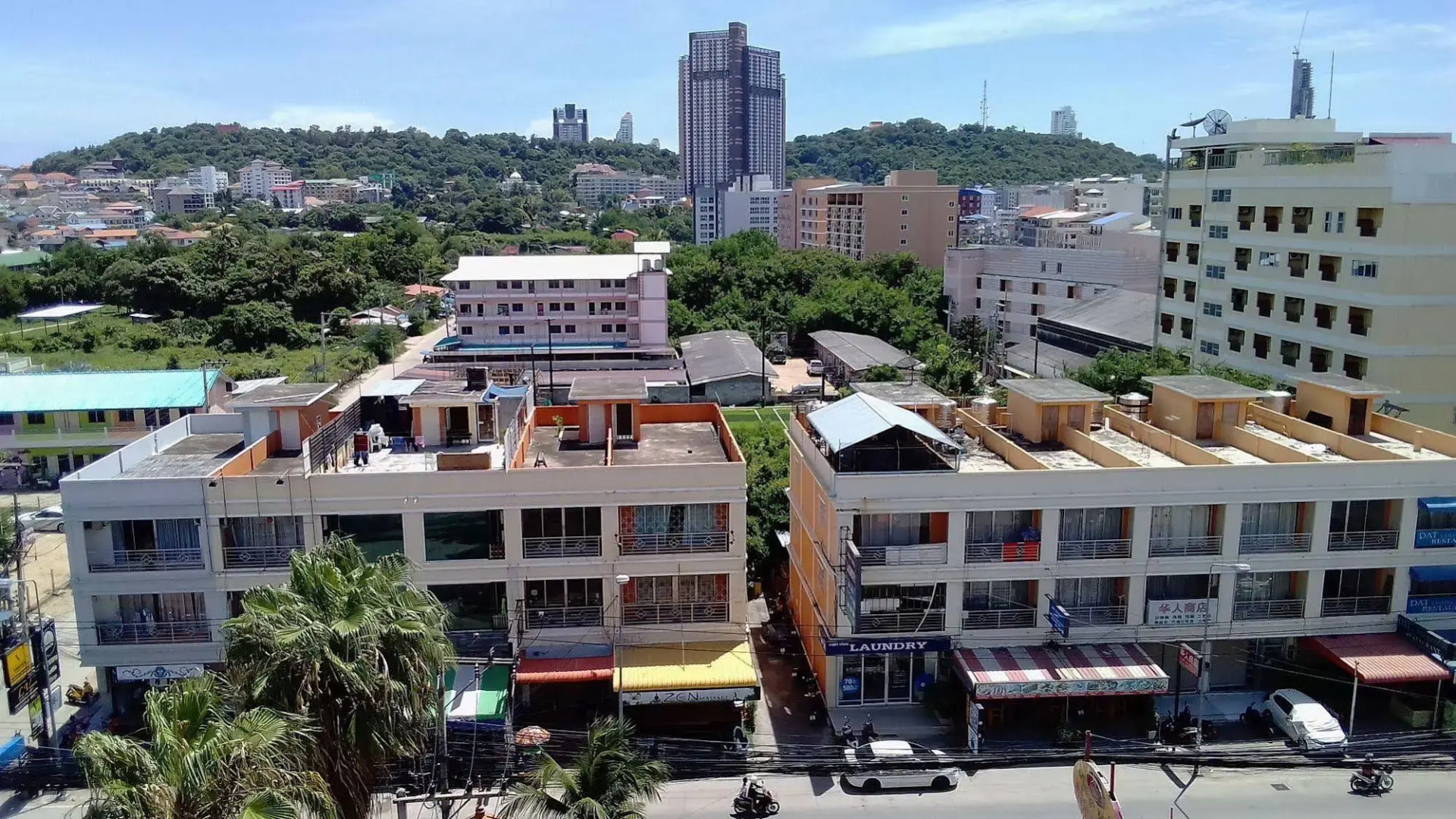 Phuphaya Resort Pattaya