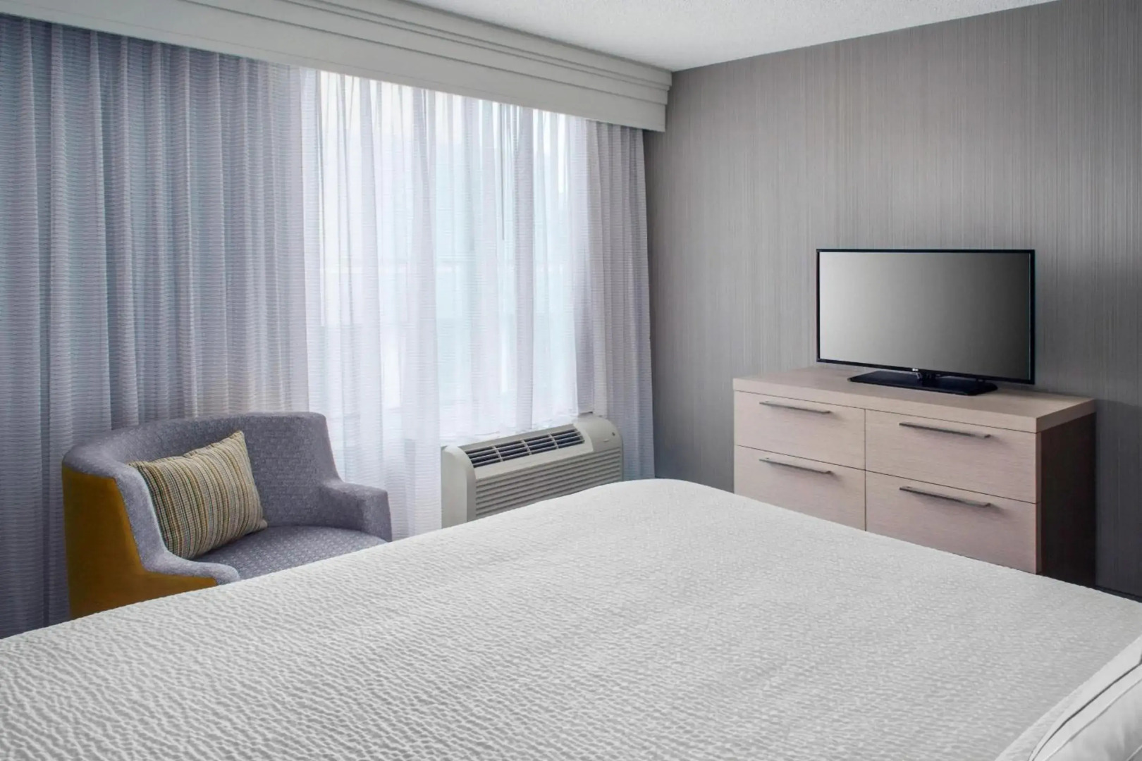 Courtyard by Marriott Charlotte City Center