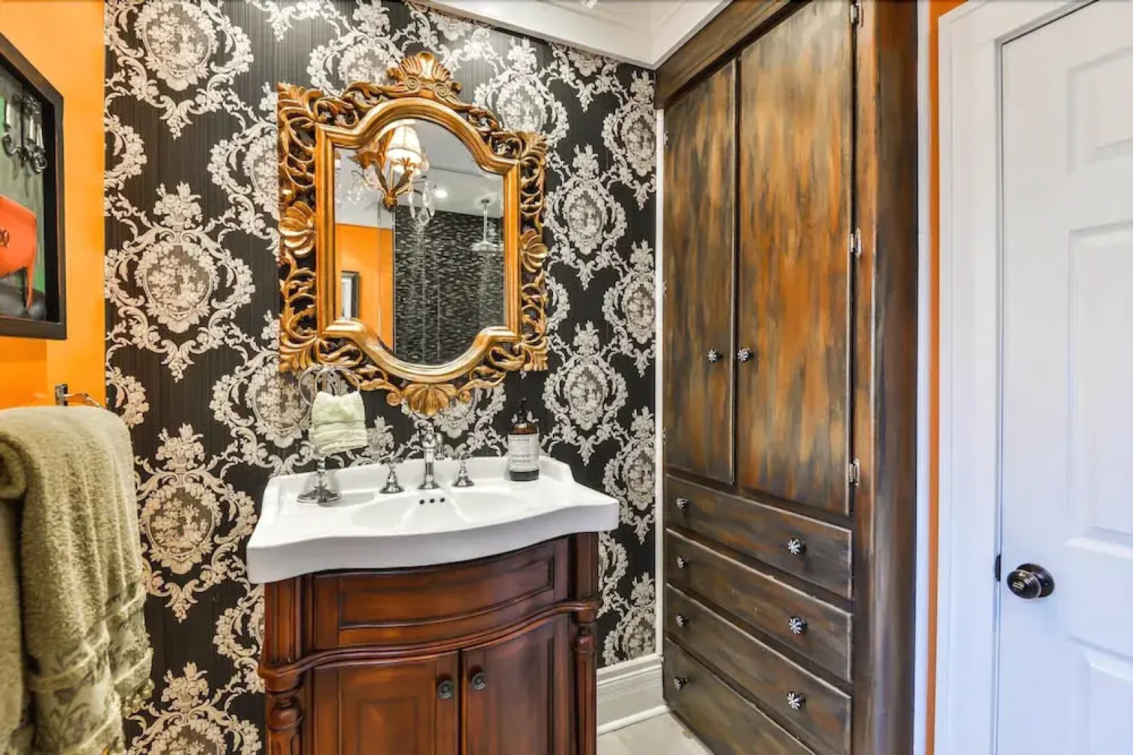 At Home B&B at Rose Manor by Elevate Rooms