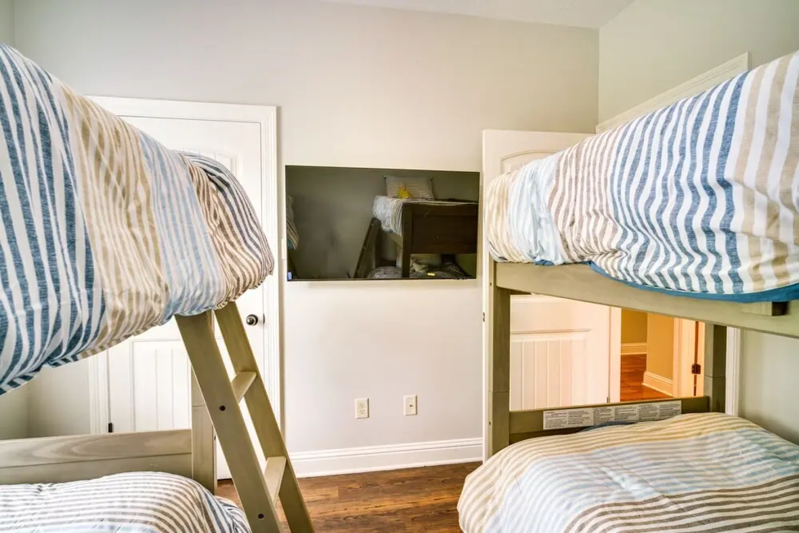 3 Mi to Casinos: Pet-friendly Home in Lake Charles