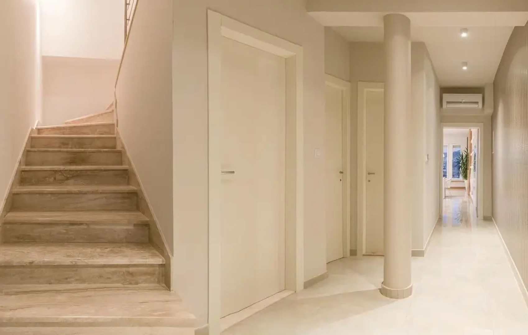 Nice Home in Podstrana with Hot Tub, WiFi & 4 Bedrooms