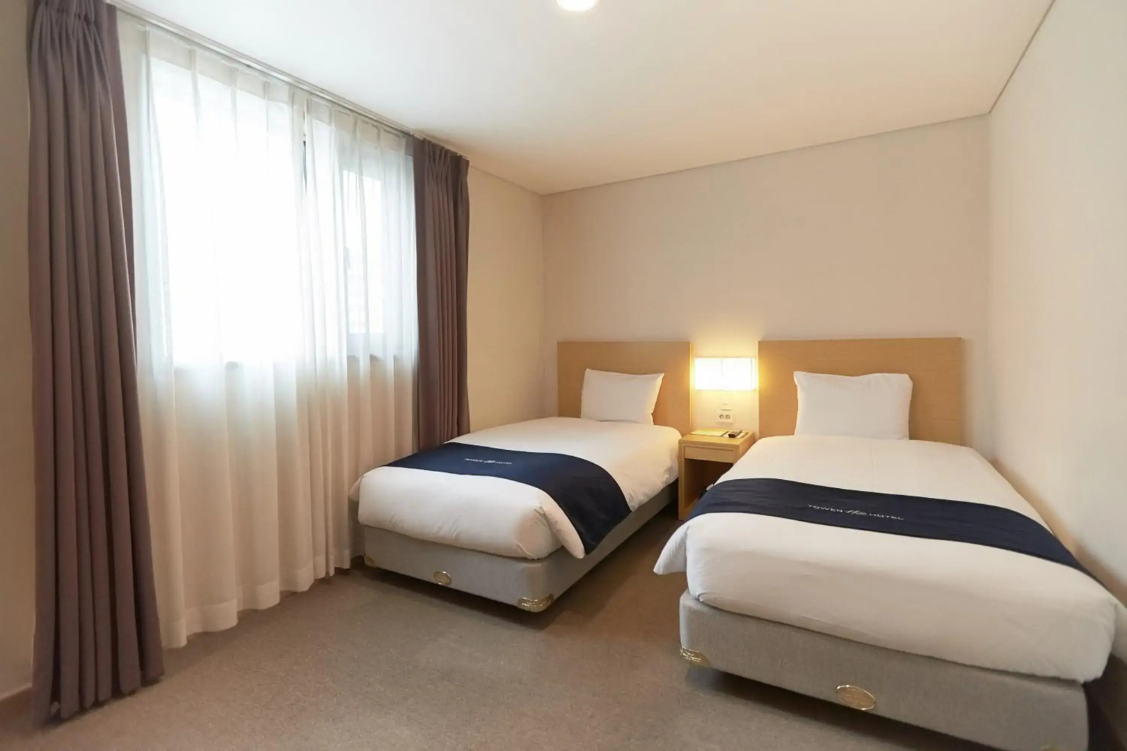 Tower Hill Hotel