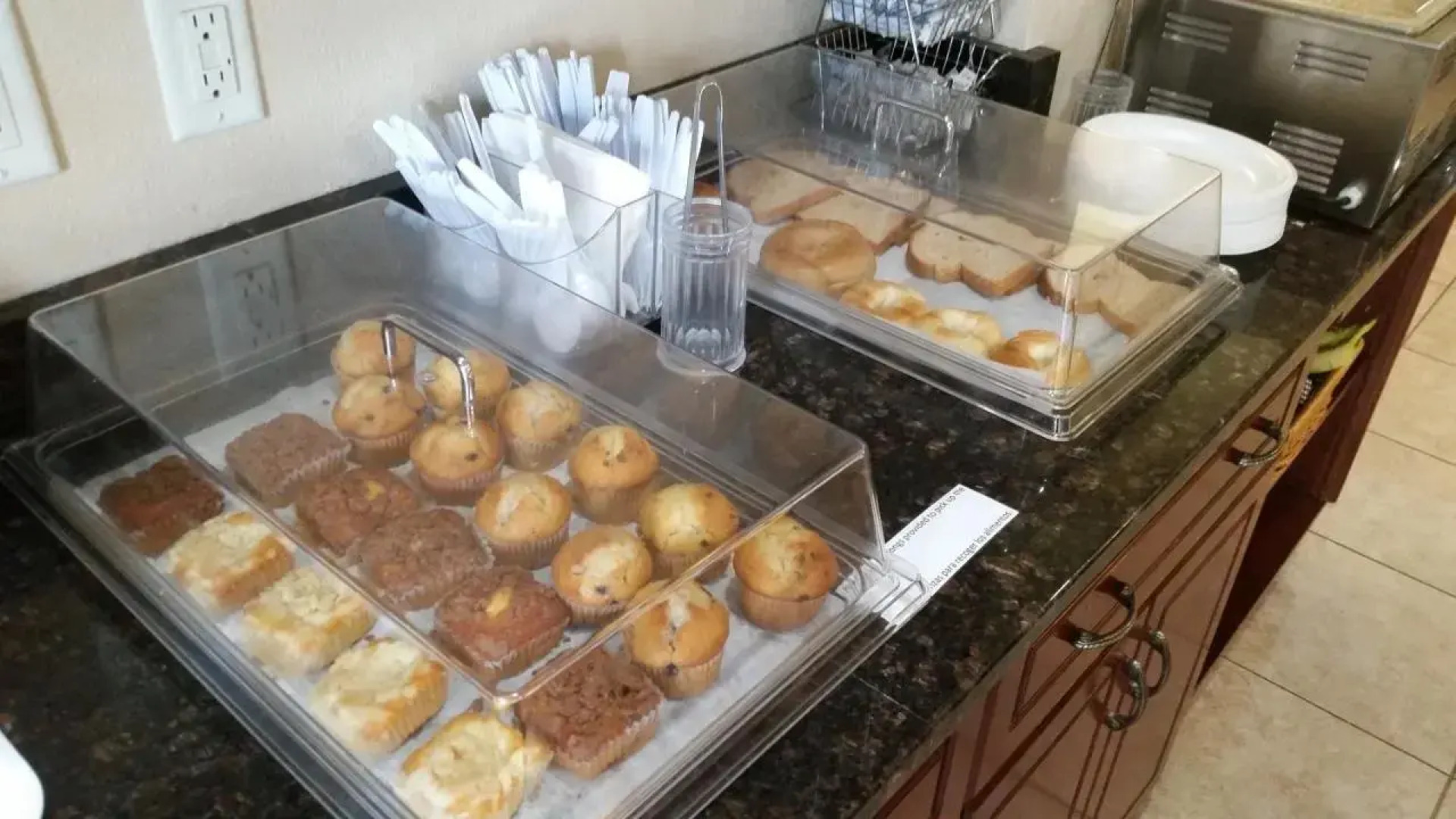 Americas Best Inns Augusta Gro