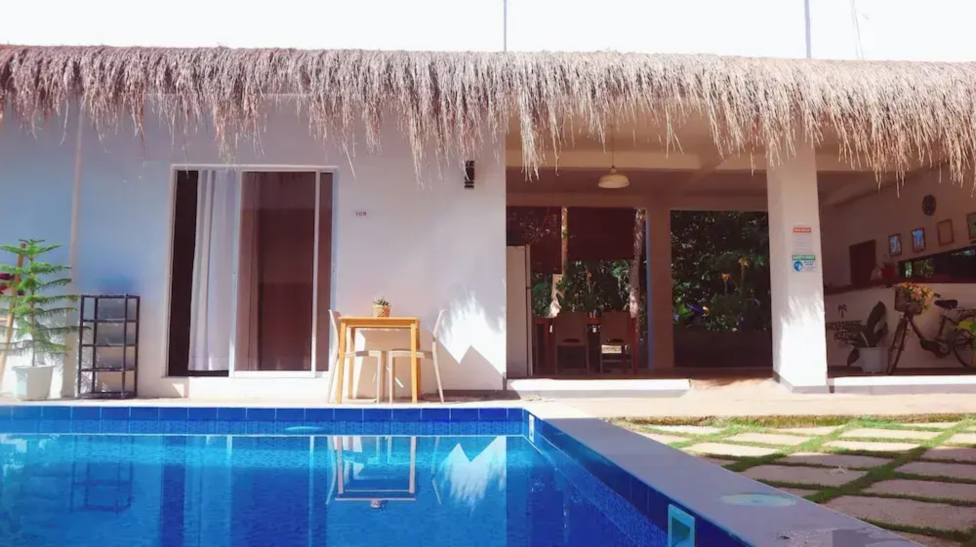 Camotes Backpackers Hostel