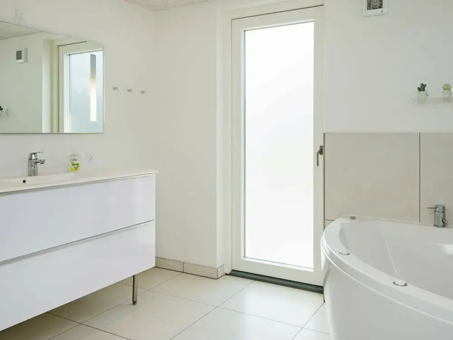 Enchanting Holiday Home in Jutland by the Sea