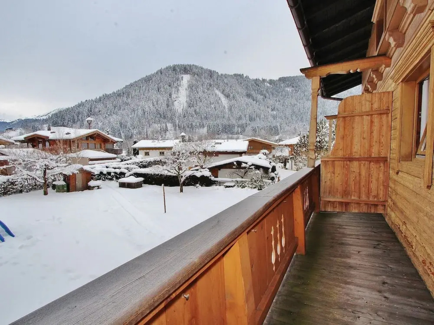 Spacious Apartment In Kitzbuhel With Balcony