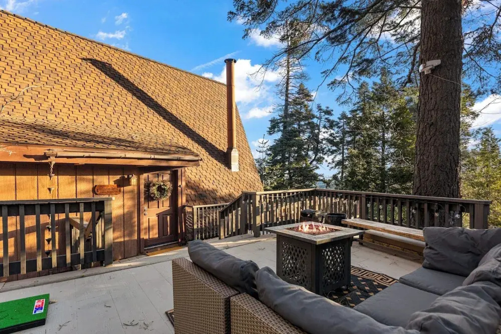 The Tranquil Pines A-frame Cabin Spectacular Views!
