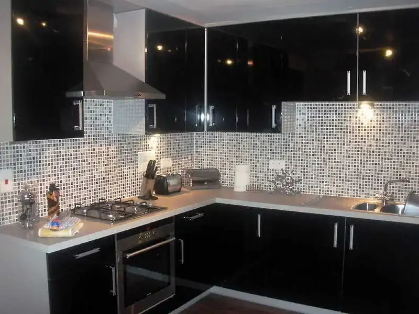 Dreamhouse Apartments City North