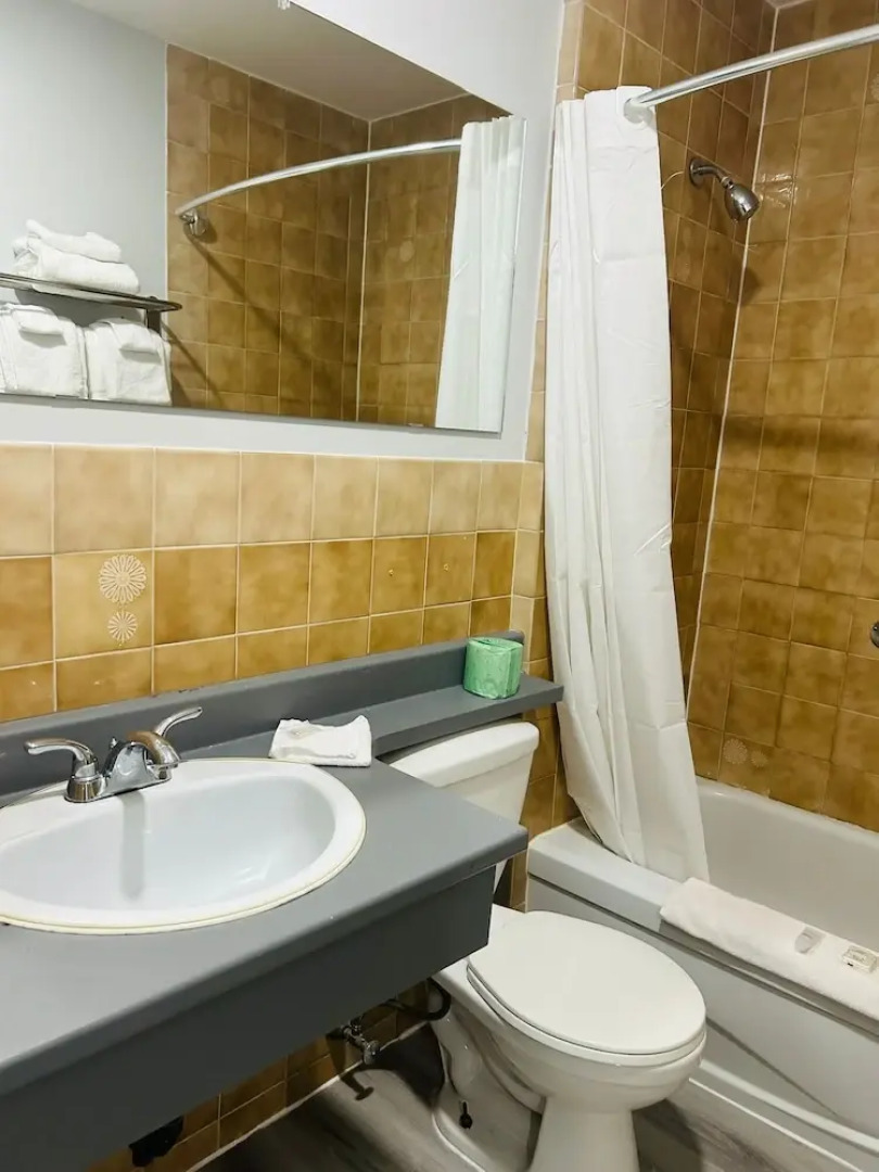 Motel 6 – Cornwall, ON