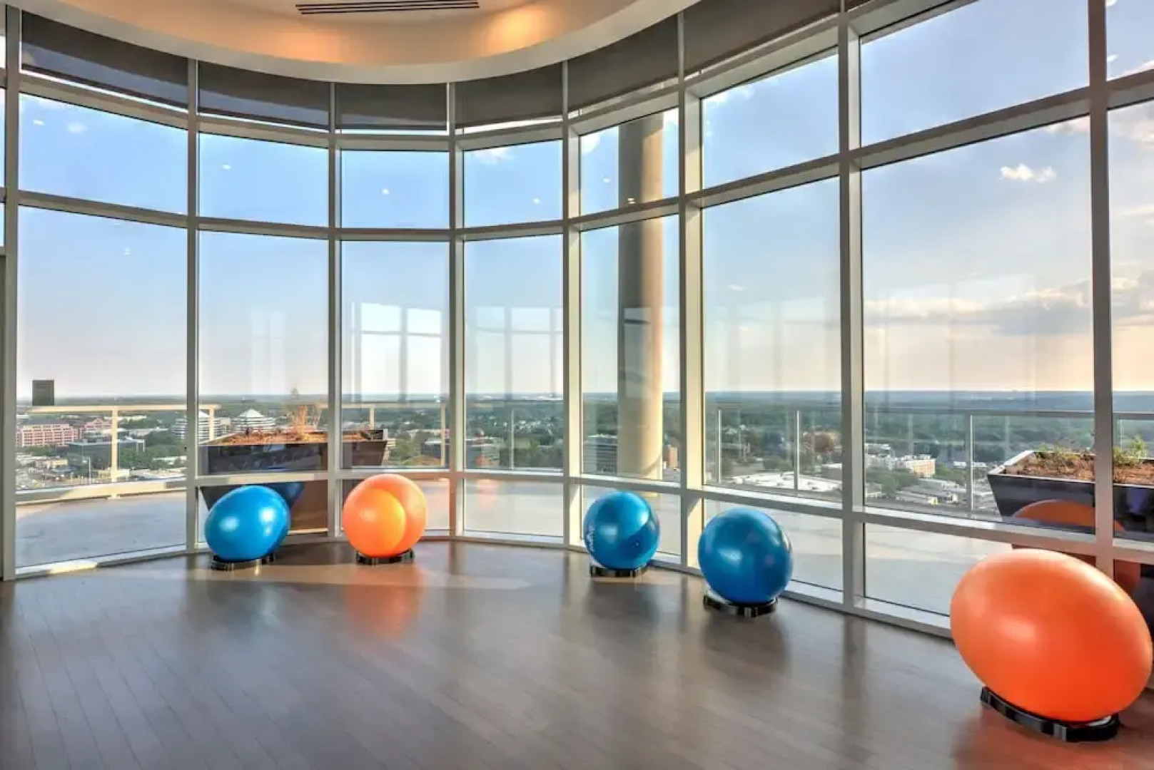 PDC Luxury Apt Tysons Corner