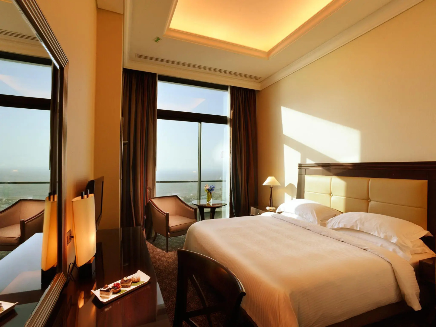 Raouche Arjaan by Rotana Hotel