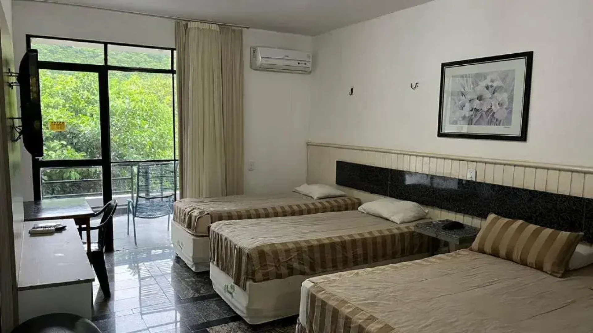 Ytacaranha Hotel de Serra