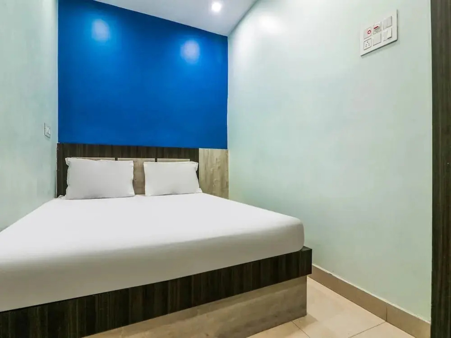 Hotel Ambay International by OYO Rooms