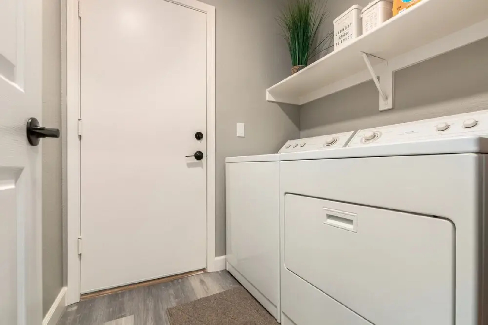 Ivanhoe Gilbert 3 Bedroom Home by RedAwning