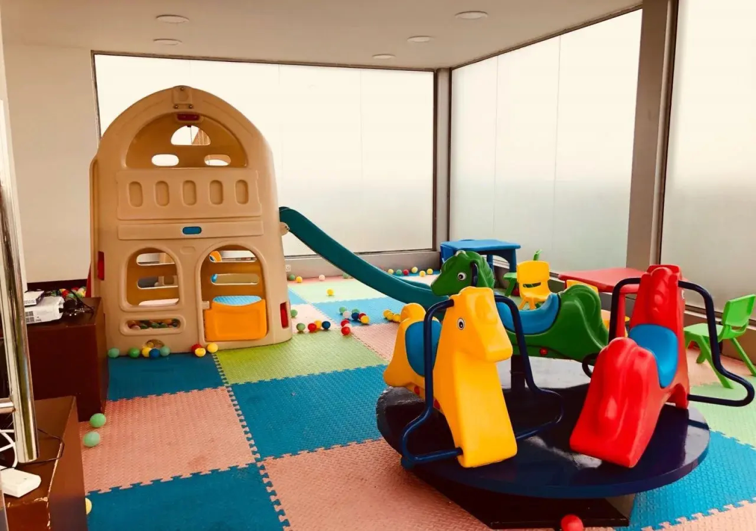Al Dyafa Hotel Suites