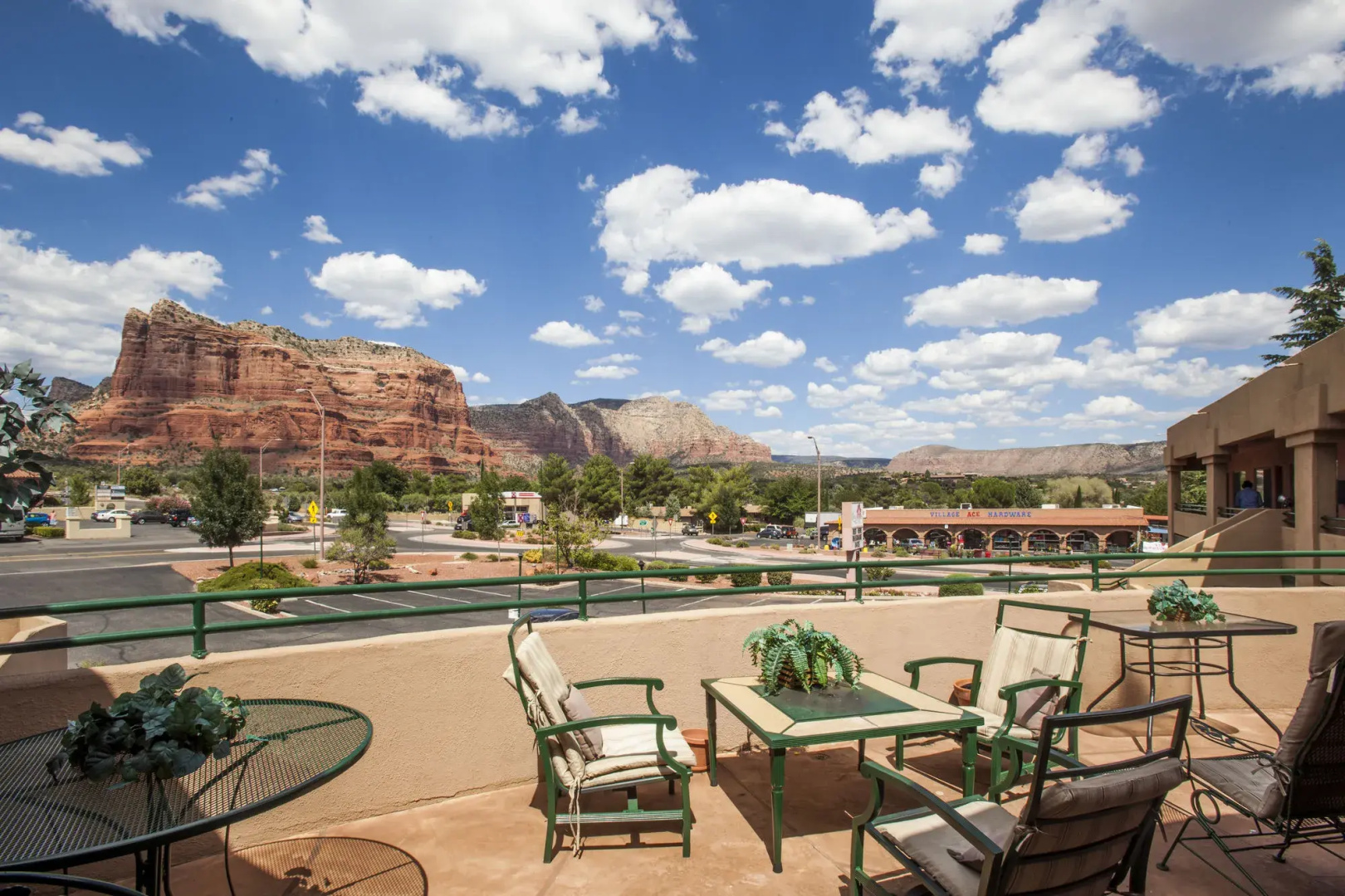 Wildflower Inn at Bell Rock