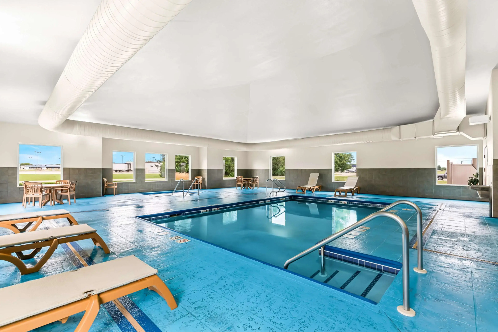 Best Western Legacy Inn & Suites Beloit/South Beloit