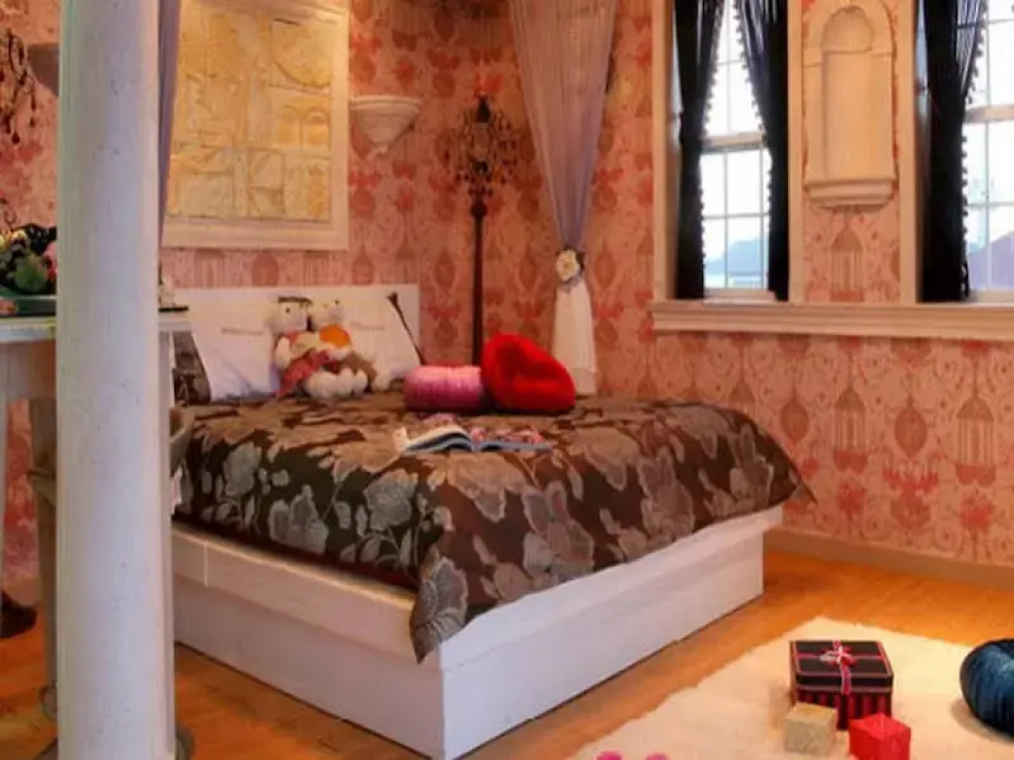 Human Valley Pension