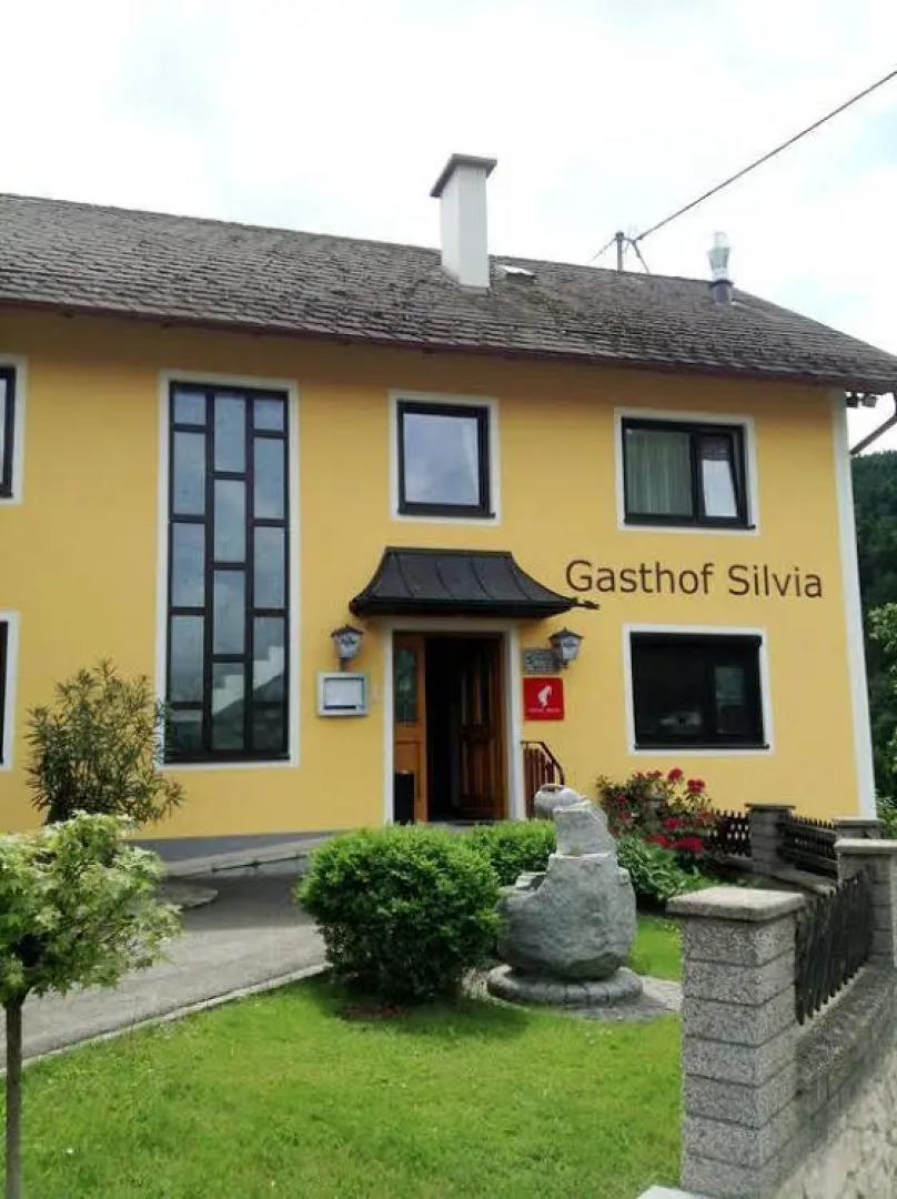 Gasthof-Pension Silvia