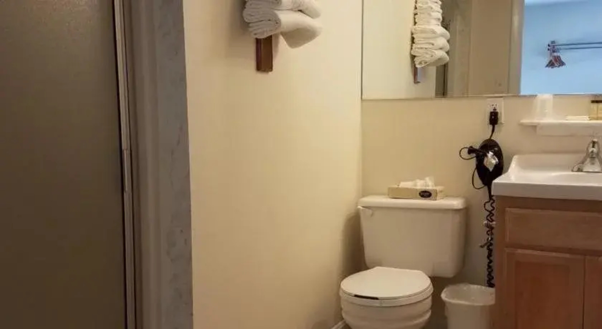 Sea Cliff House Motel