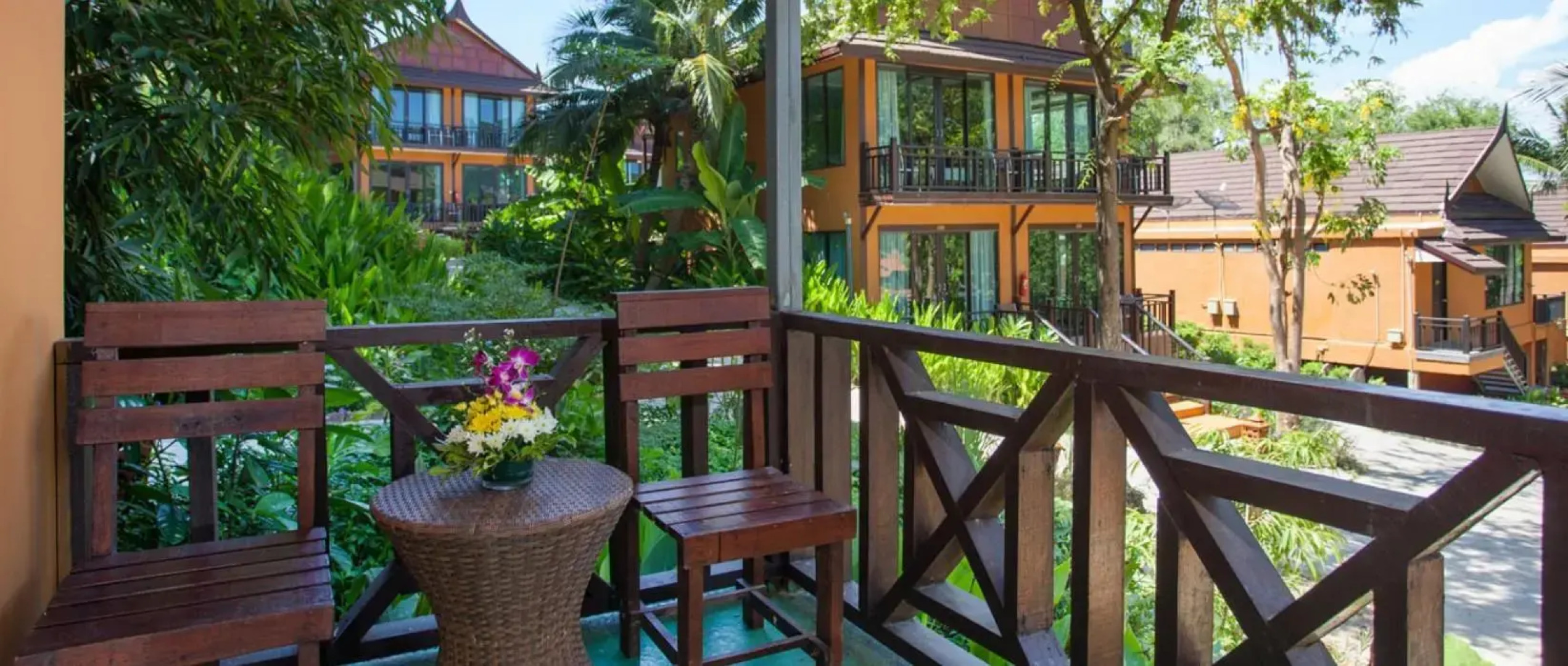 Phi Phi Long Beach Resort & Villa