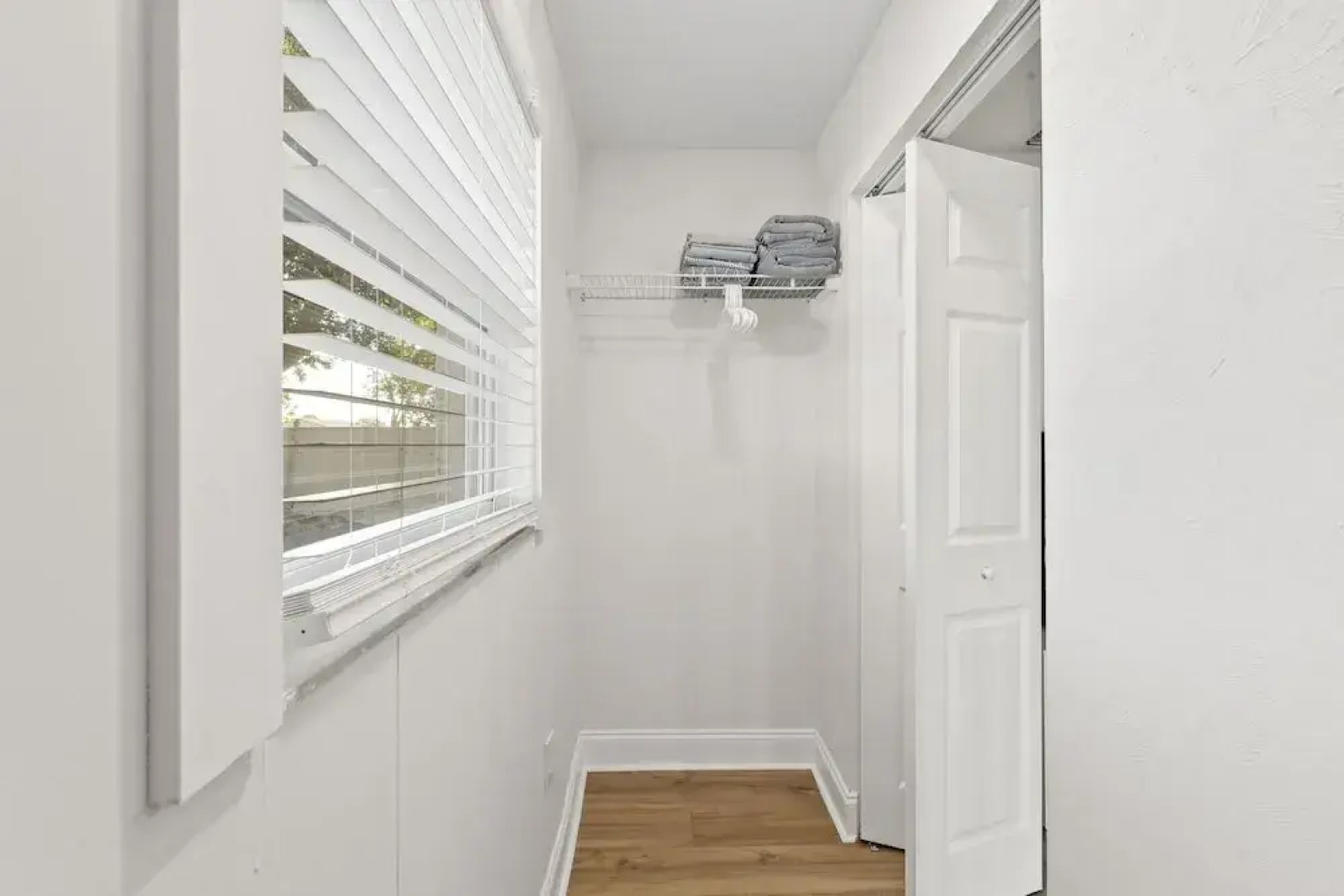 Sunny Palmetto Oasis: 4br Home With Private Pool 4 Bedroom Home by RedAwning