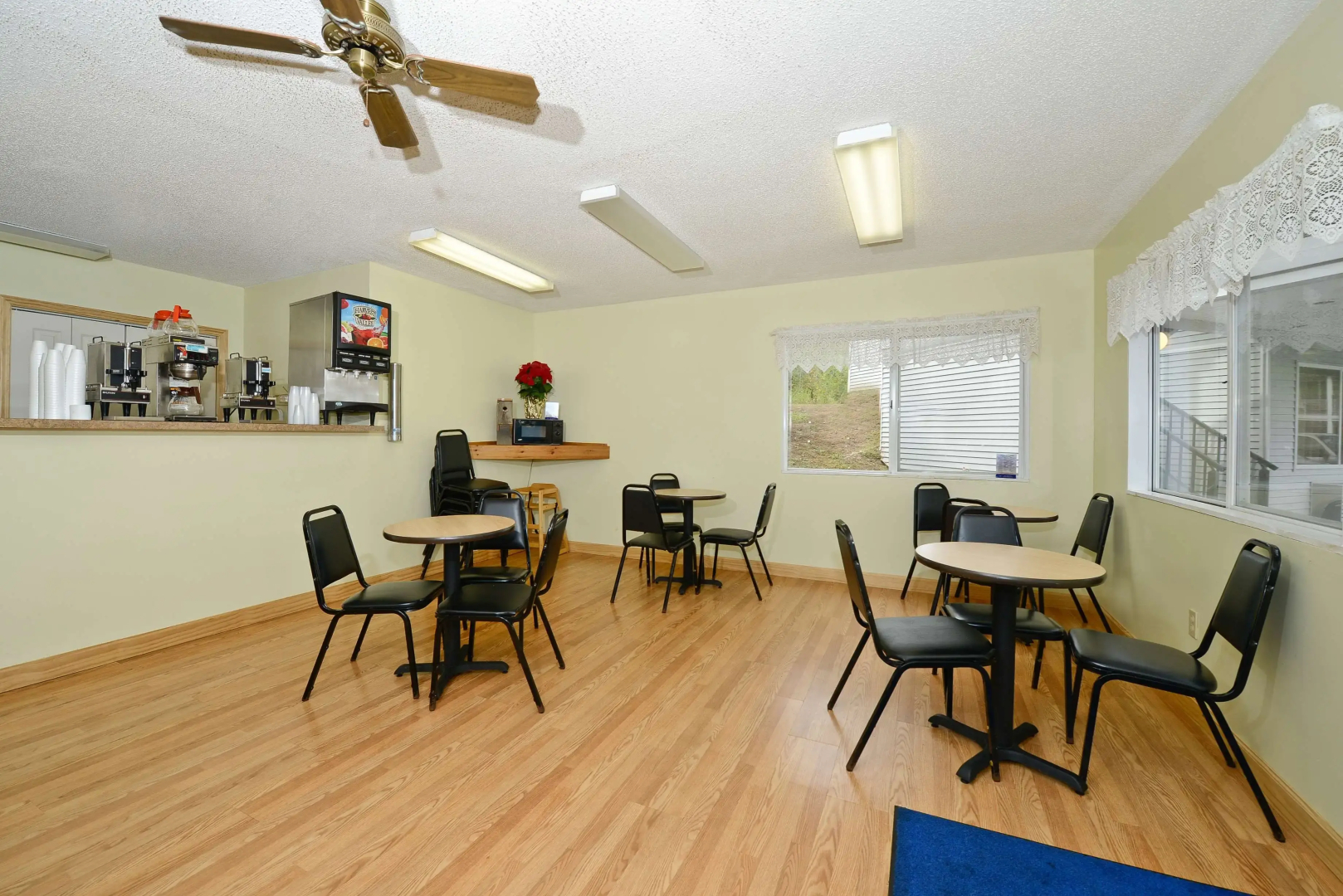 Americas Best Value Inn St. Ignace