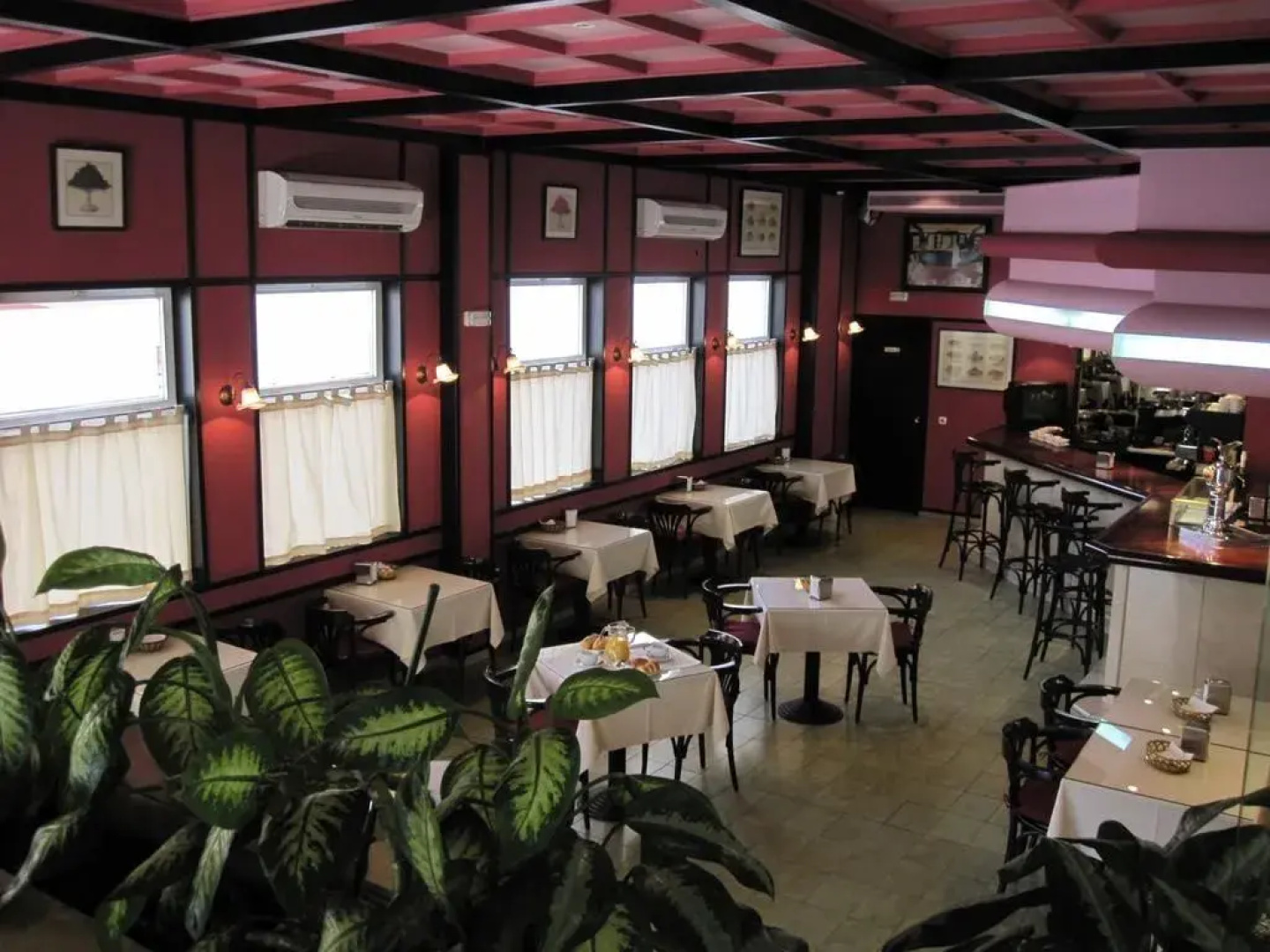 Ona Marbella Inn