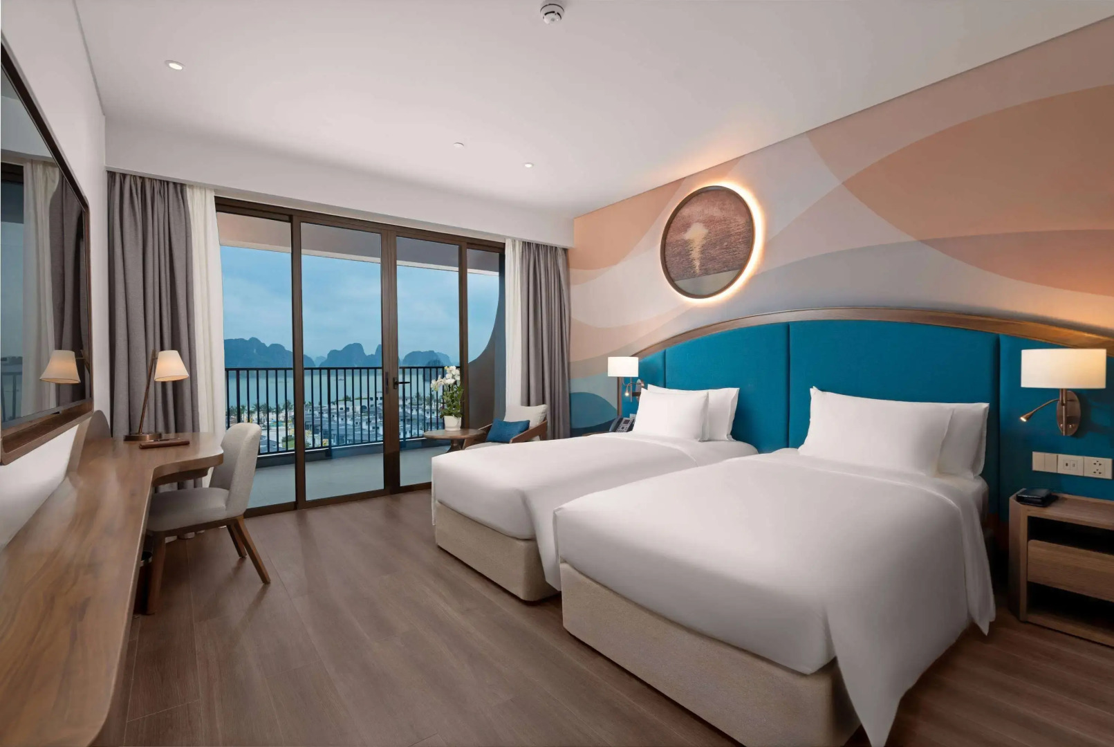 Wyndham Garden Sonasea Van Don