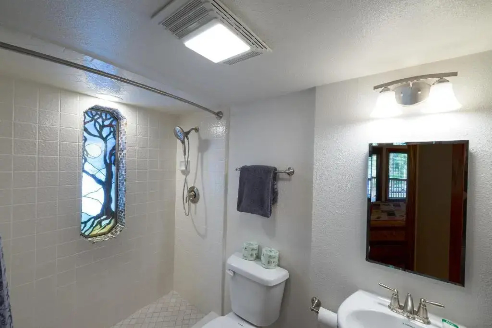 Four Seasons - 3br/4ba Holiday Home