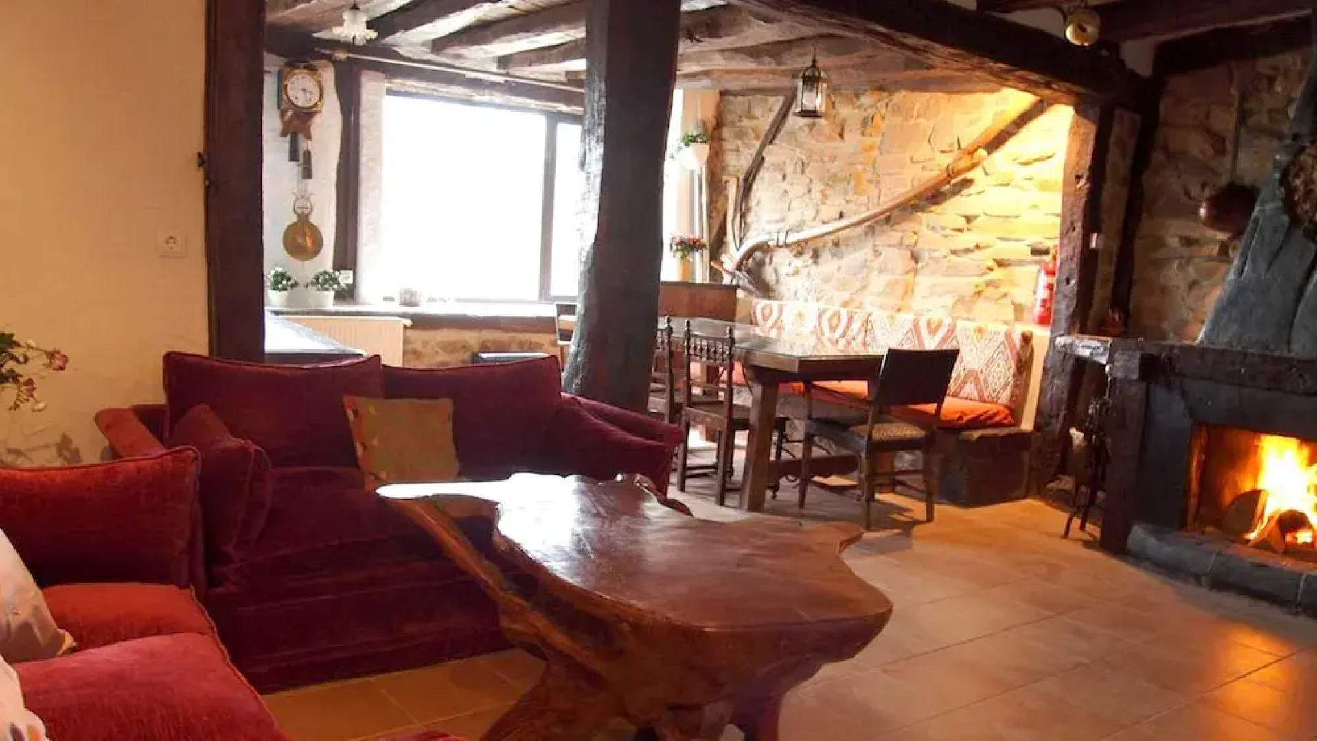 House With 4 Bedrooms in Villasur de Herreros, With Wonderful Lake View, Furnished Garden and Wifi