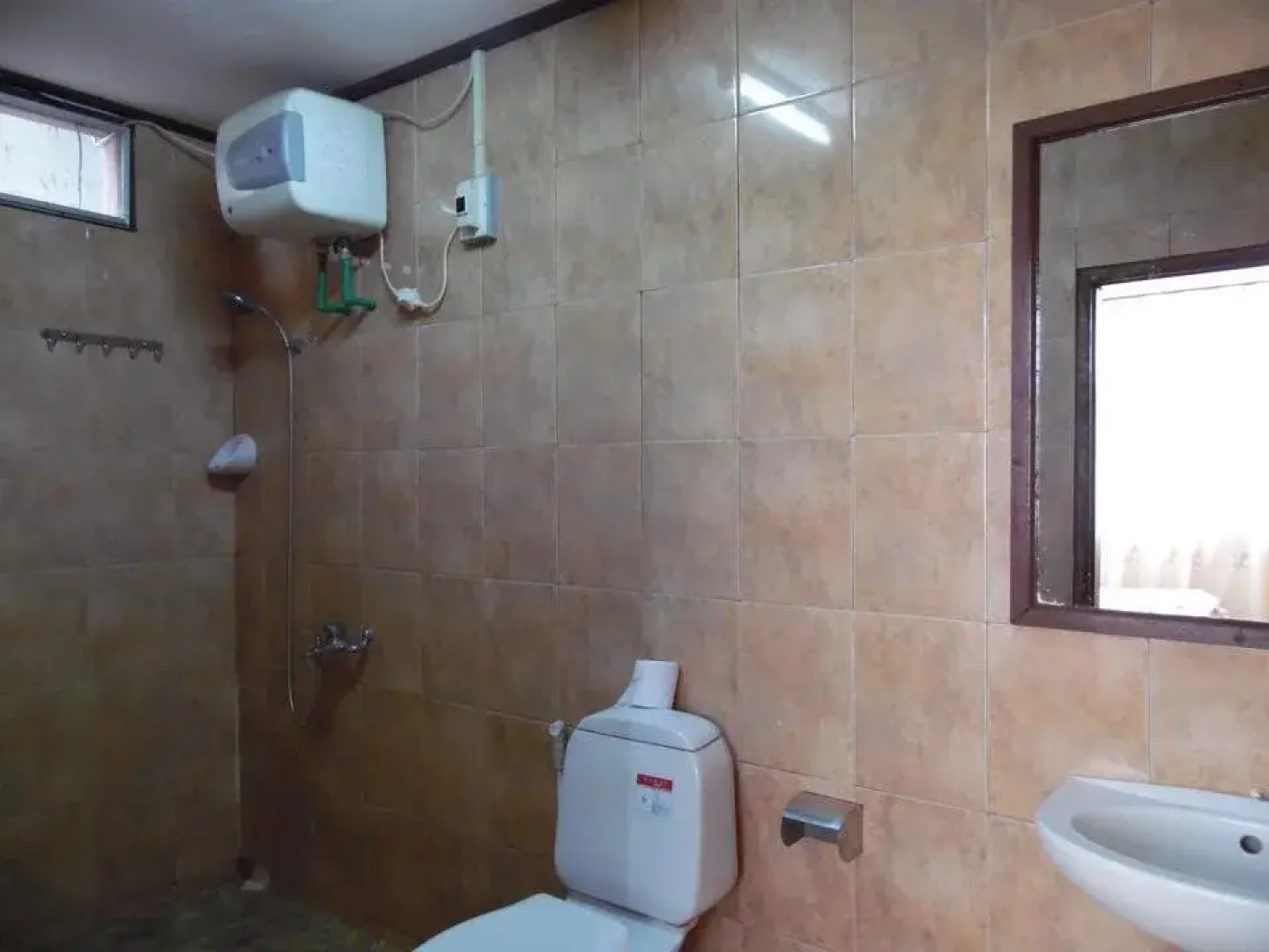 Banna Plain Of Jars House