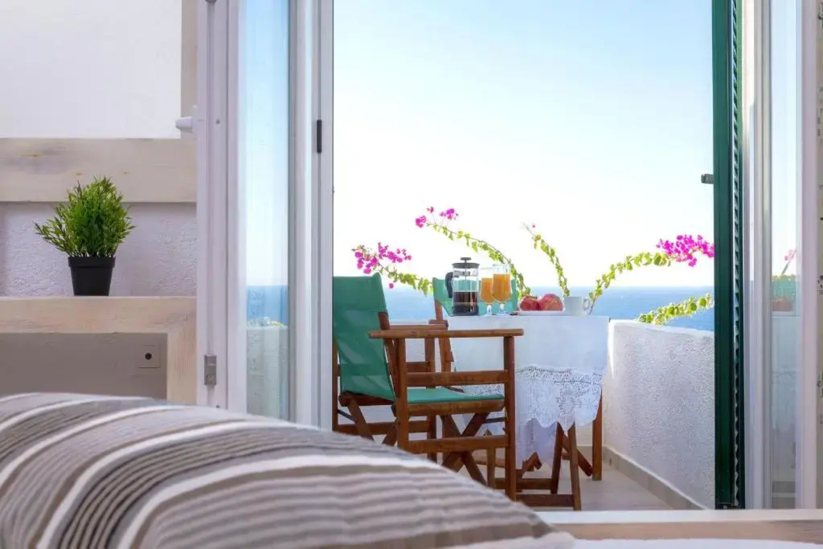 Pahivouni Studios & Suites