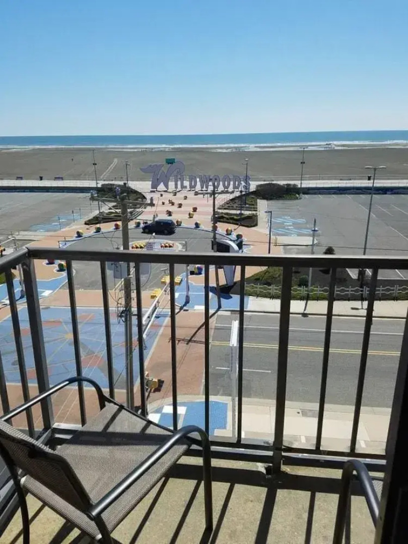 Newport Beach Resort