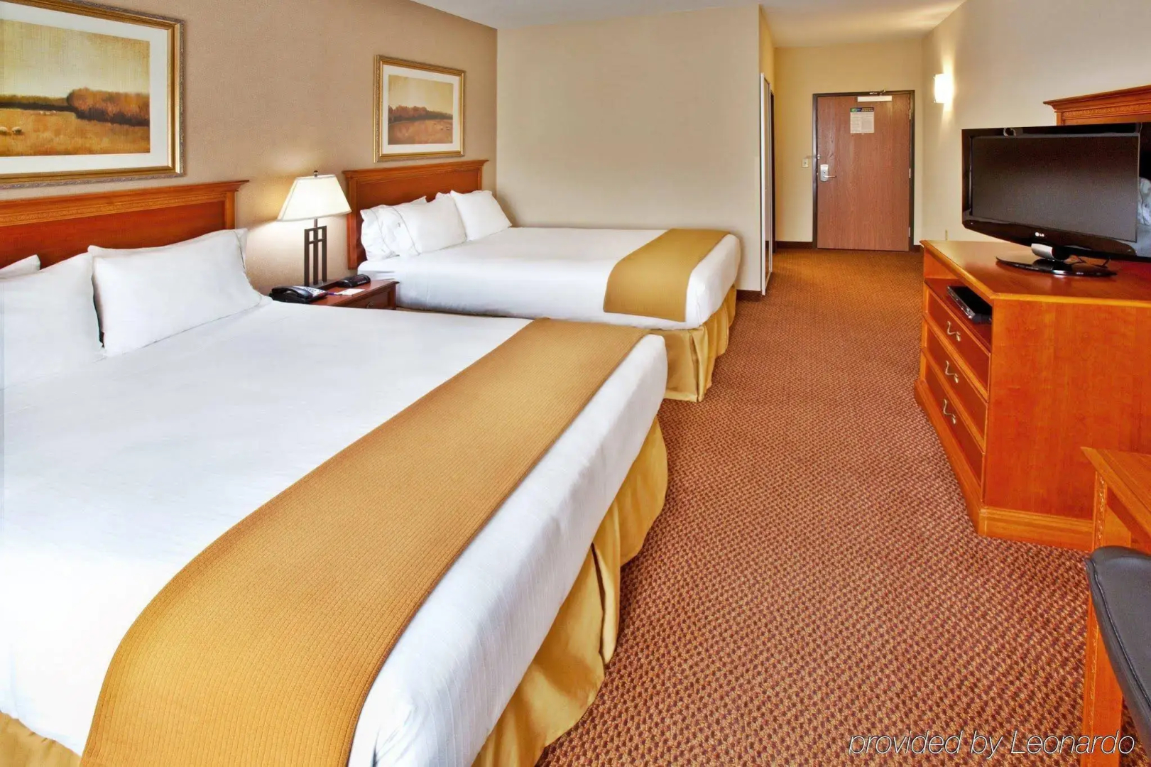 Holiday Inn Express & Suites Sheldon by IHG