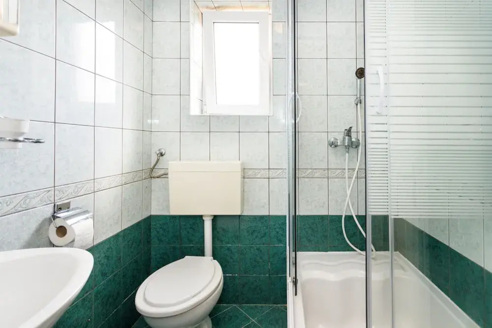 Family Apartment with Spatious Terrace