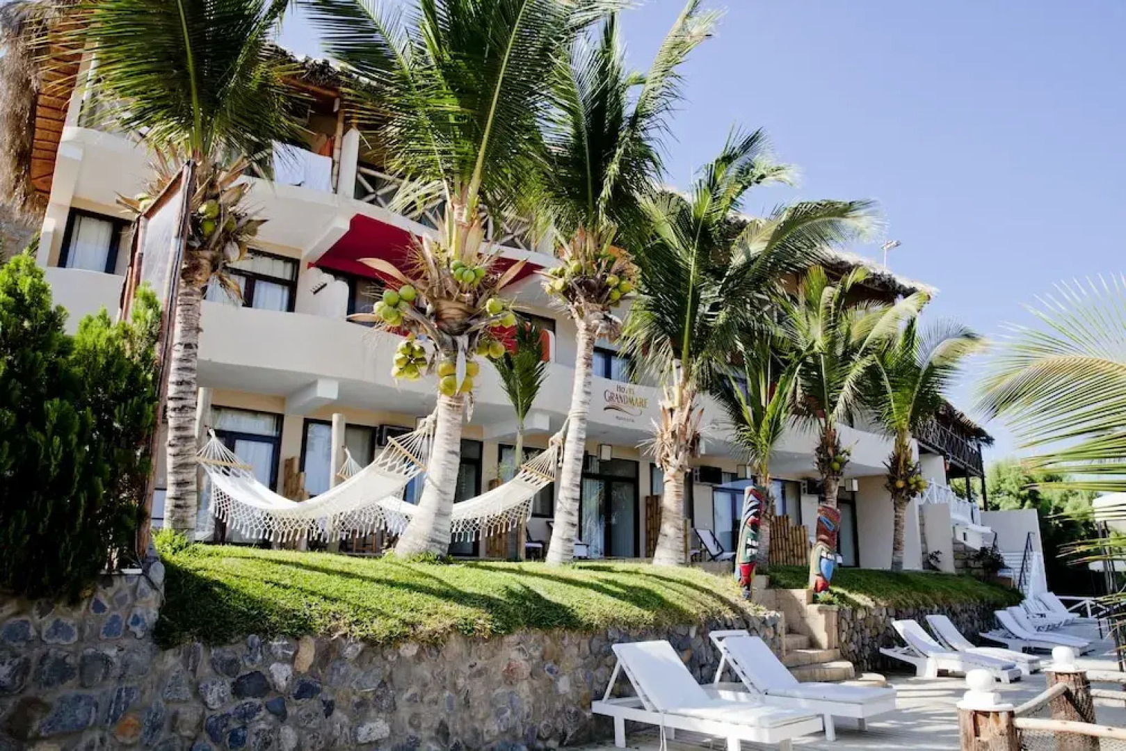 Hotel Grandmare & Bungalows