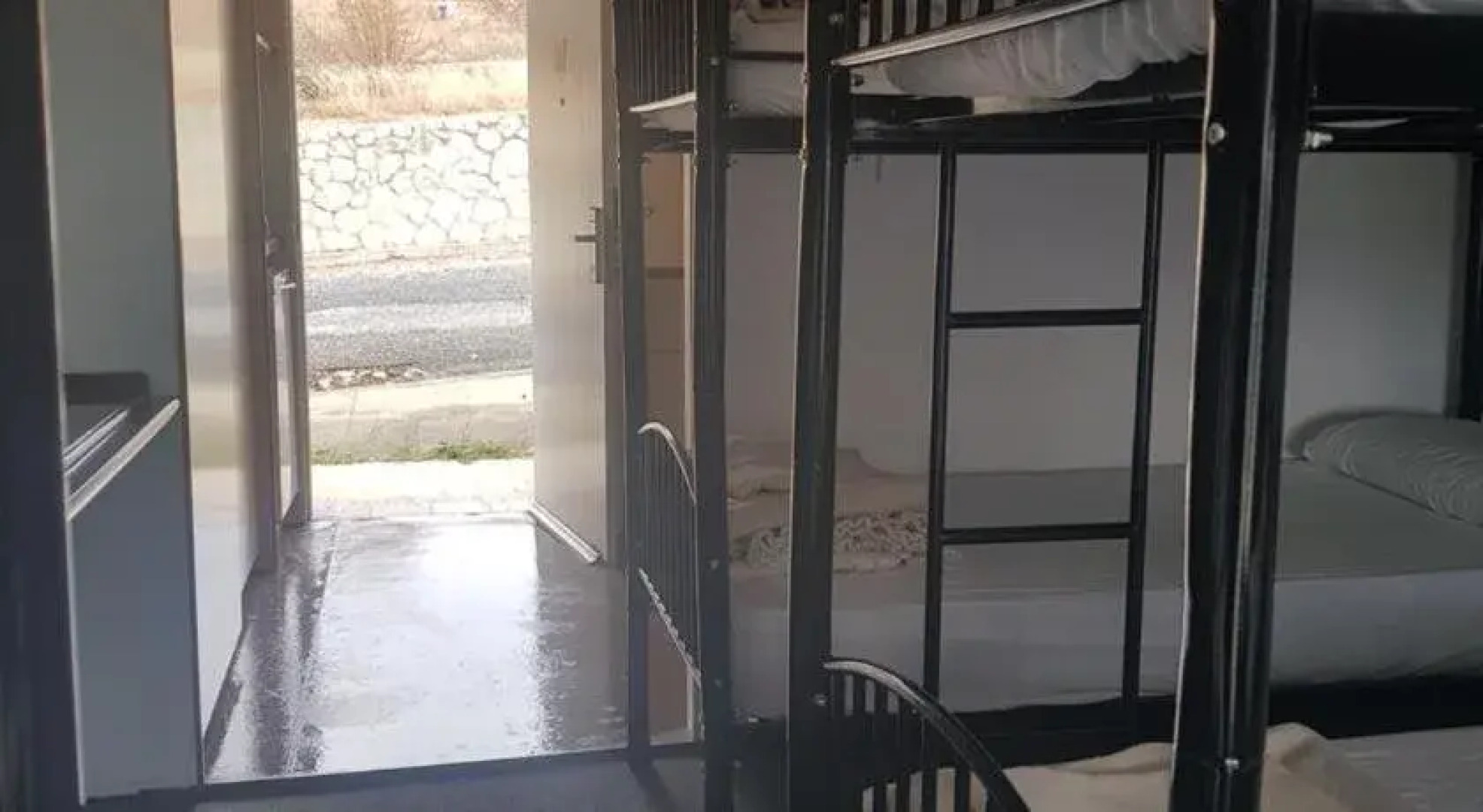 Snow Season Motor Inn