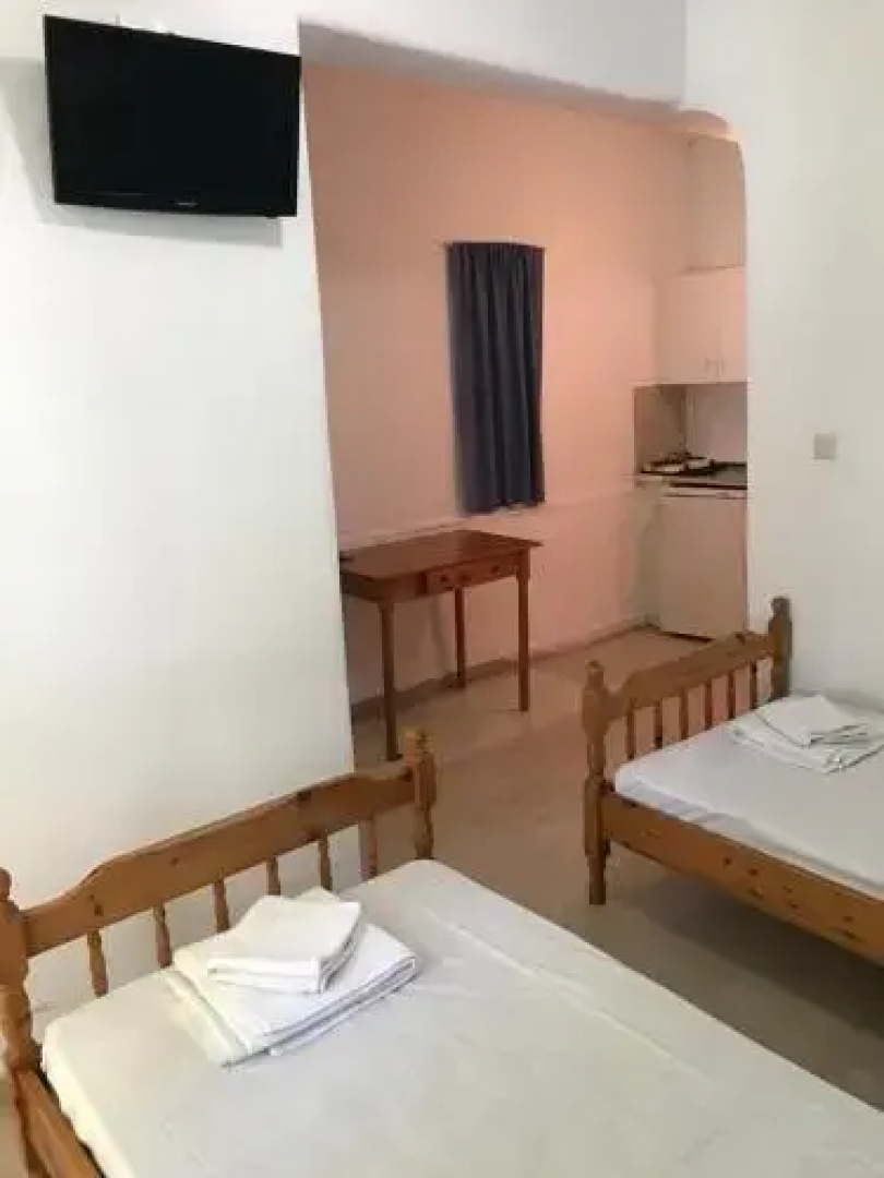 Apartments Giotis